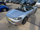 2019 Porsche 718 thumbnail 9