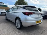 2019 Vauxhall Astra thumbnail 10