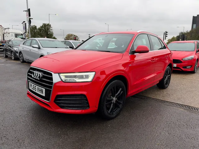 2015 Audi Q3 — photo 2