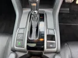 2017 Honda Civic thumbnail 14