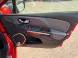 2015 Renault Clio thumbnail 38