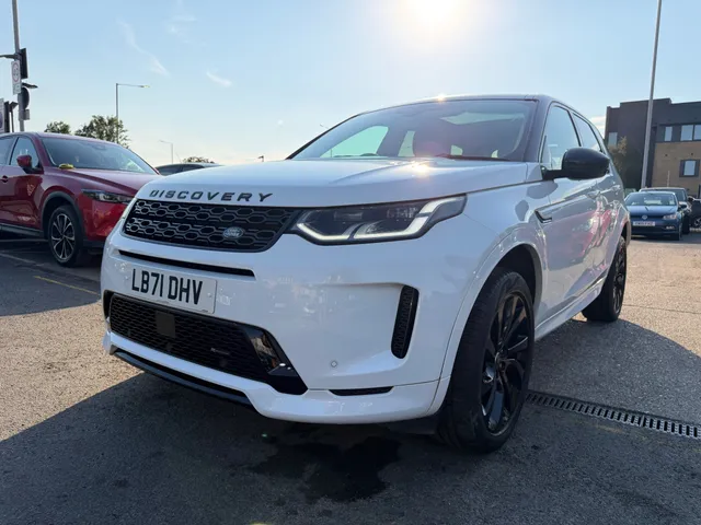 2022 Land Rover Discovery Sport — photo 4