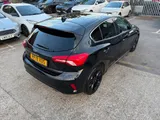 2019 Ford Focus thumbnail 12