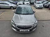 2017 Vauxhall Astra thumbnail 3