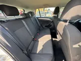2018 Volkswagen Golf thumbnail 30
