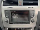 2016 Volkswagen Golf thumbnail 20