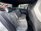 2021 Volkswagen Golf thumbnail 40
