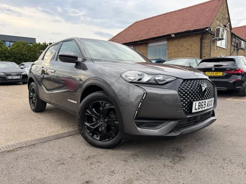 Used 2019 DS Ds 3 Crossback Puretech Performance Line S/s Eat8 for sale on Motoring Today
