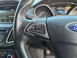 2017 Ford Focus thumbnail 30
