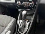 2018 Renault Clio thumbnail 27