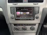 2016 Volkswagen Golf thumbnail 19