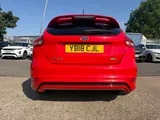 2018 Ford Focus thumbnail 13