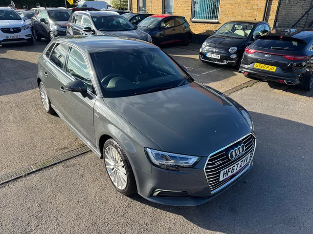 2017 Audi A3 — photo 2
