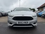2017 Ford Focus thumbnail 5