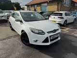2013 Ford Focus thumbnail 1