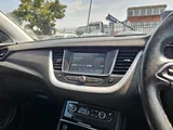 2019 Vauxhall Grandland X thumbnail 35