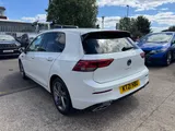 2021 Volkswagen Golf thumbnail 10