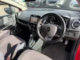 2015 Renault Clio thumbnail 16