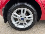 2015 Ford Fiesta thumbnail 16