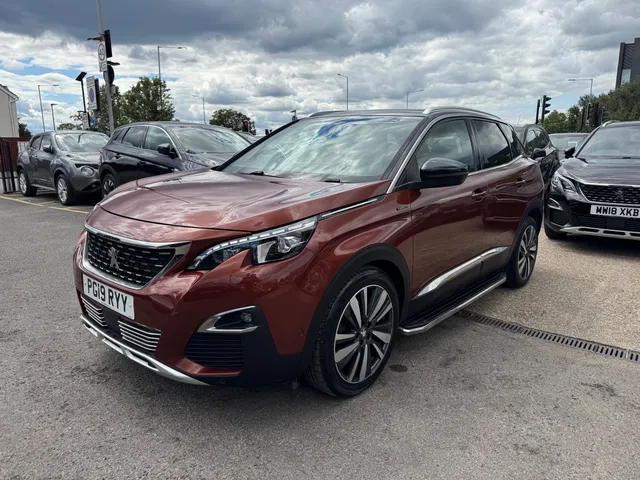 2019 Peugeot 3008 — photo 3