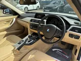 2015 BMW 3 Series thumbnail 23