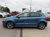 2017 Volkswagen Polo thumbnail 8