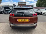 2019 Peugeot 3008 thumbnail 11