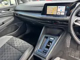 2021 Volkswagen Golf thumbnail 27