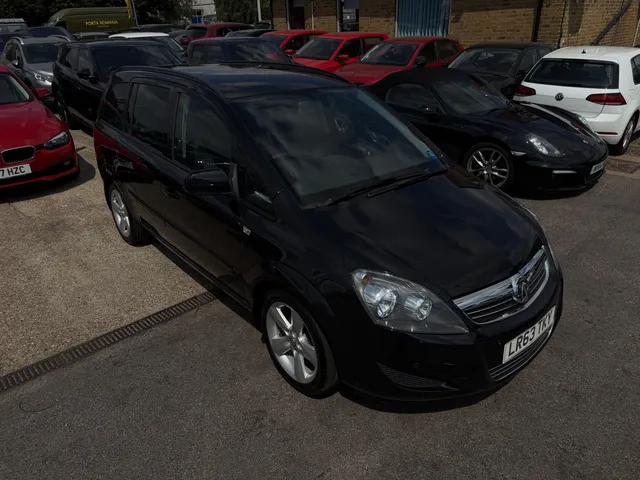 2013 Vauxhall Zafira — photo 2