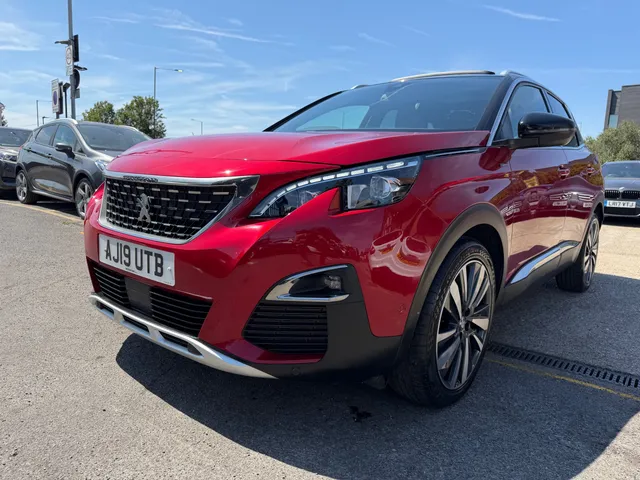 2019 Peugeot 3008 — photo 4