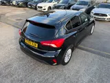 2019 Ford Focus thumbnail 8