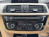 2015 BMW 3 Series thumbnail 32