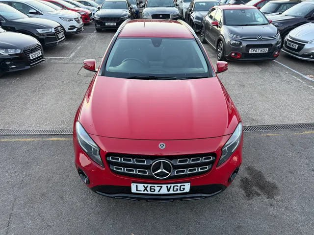 2017 Mercedes-Benz GLA — photo 4