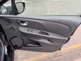 2018 Renault Clio thumbnail 36