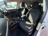 2017 Fiat Tipo thumbnail 24