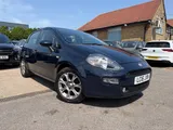 2016 Fiat Punto thumbnail 1
