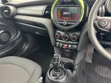 2020 Mini Hatch thumbnail 26