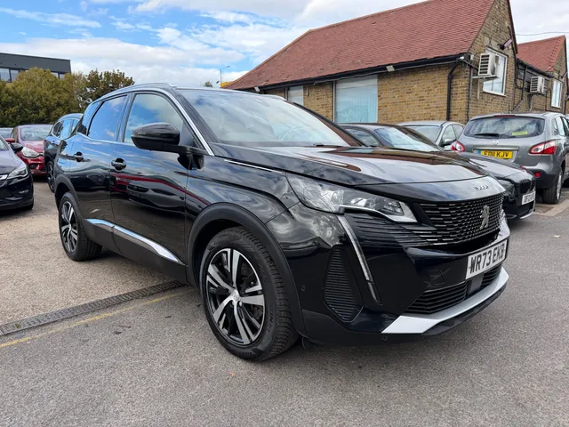 2023 Peugeot 3008 — photo 3