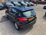 2017 Ford Fiesta thumbnail 7