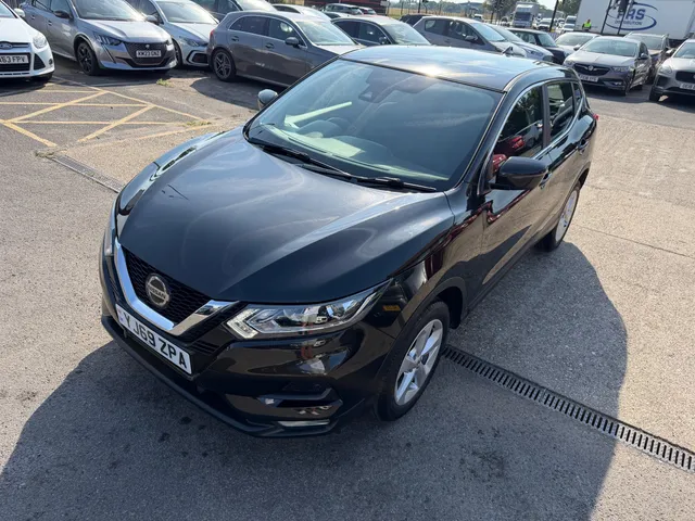 2020 Nissan Qashqai — photo 2