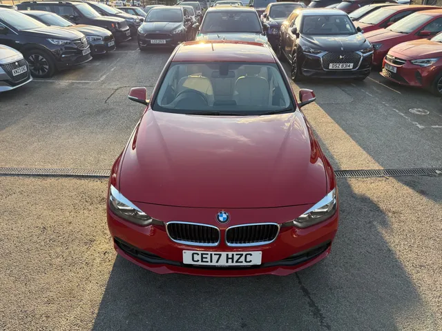 2017 BMW 3 Series — photo 5