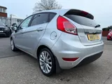 2015 Ford Fiesta thumbnail 10