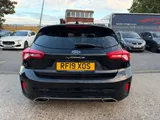 2019 Ford Focus thumbnail 13