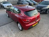 2017 Renault Clio thumbnail 10