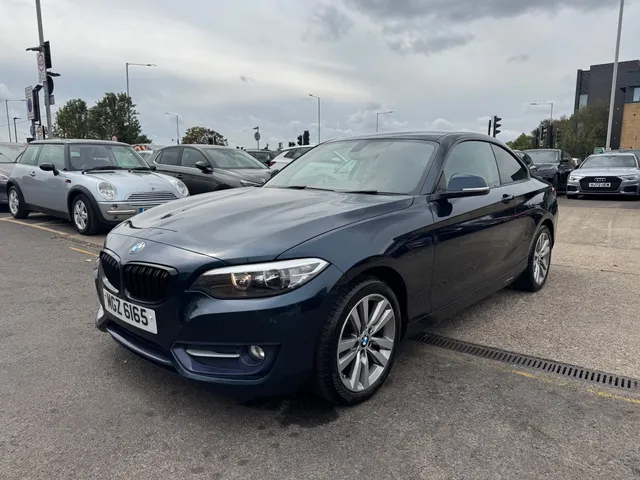 2017 BMW 2 Series — photo 2