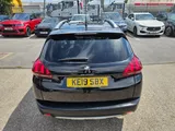 2019 Peugeot 2008 thumbnail 10
