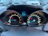 2015 Ford Fiesta thumbnail 16