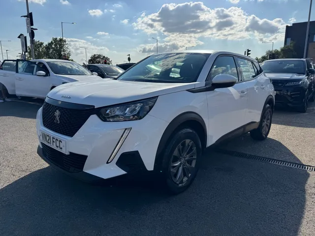 2021 Peugeot 2008 — photo 4