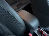 2015 Ford Fiesta thumbnail 25