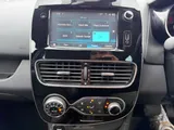 2018 Renault Clio thumbnail 25